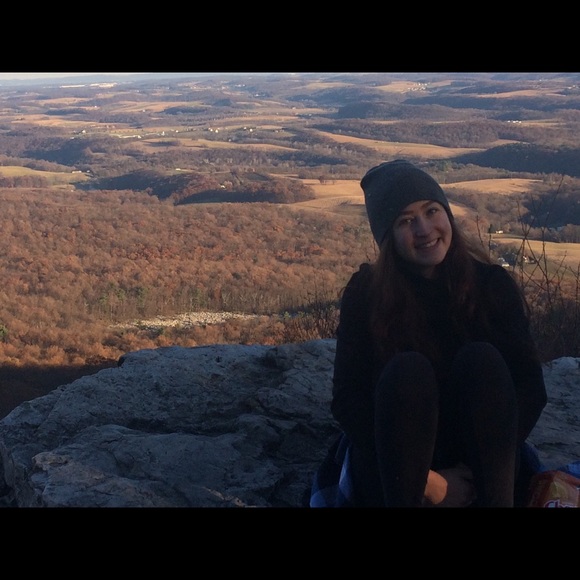 Meet your Posher, Brianna - Picture 1 of 1